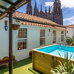 Ferienhaus Casona Gildana: Historia, Patrimonio/e-working